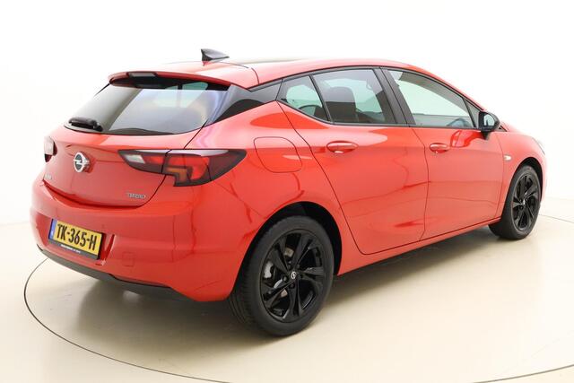 Opel ASTRA 1.4 Black Edition 150pk | Navigatie | Airco | Sportief | Parkeersensoren Achter | Weinig Kilometers | 1e Eigenaar | 17" Lichtmetalen Velgen | Cruise Control