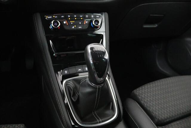 Opel ASTRA 1.4 Turbo Innovation | Stoel & stuurverwarming | Camera | Carplay | Matrix LED | Trekhaak | Comfortstoelen | Keyless | Navigatie