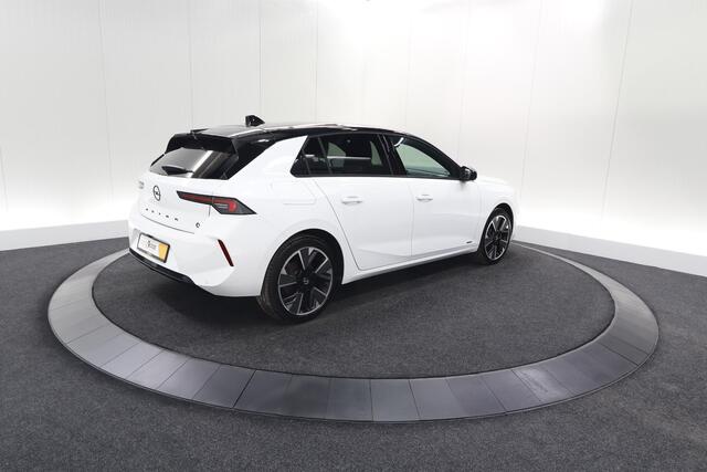 Opel ASTRA Electric 54 kWh GS Ultimate | Elektrisch Panoramdak | 360 Camera | Winterpakket | 18 Inch Lichtmetalen Velgen