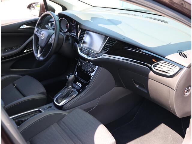 Opel ASTRA ST 150pk Turbo Innovation | 1ste eigenaar | Winterpakket | Camera | AGR stoelen | Electrische klep | AUTOMAAT