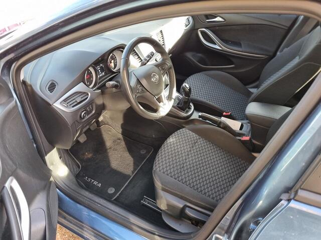 Opel ASTRA Sports Tourer 1.0 Online Edition