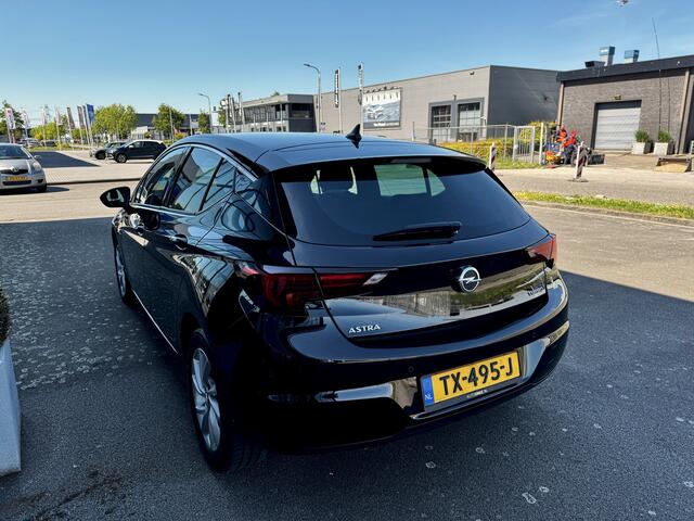 Opel ASTRA 1.4 Innovation NAVI ECC CRUISE