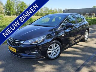 opel-astra-1.0-online-edition