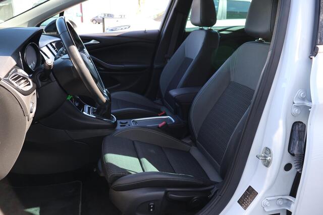 Opel ASTRA Sports Tourer 1.2 Design & Tech Carplay | Camera | Climate Control | Trekhaak | Navi | PDC | NL-Auto | Volledig Onderh.