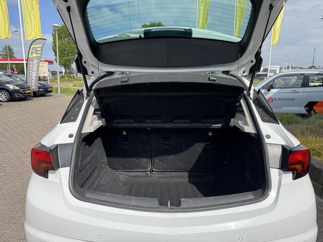 Opel ASTRA 1.4 Black Edition 150 pk turbo ! Carplay | Navi | Airco | LMV | LED