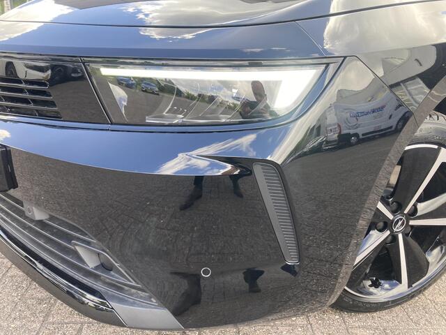 Opel ASTRA Sports Tourer 1.2 Turbo Hybrid Business Edition 145 pk | Navigatie | Achteruitrijcamera | Parkeersensoren | 17" lichtmetalen velgen | Keyless Entry + Start | Cruise control adaptief |
