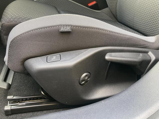 Opel ASTRA Sports Tourer 1.2 Turbo Hybrid Business Edition 145 pk | Navigatie | Achteruitrijcamera | Parkeersensoren | 17" lichtmetalen velgen | Keyless Entry + Start | Cruise control adaptief |