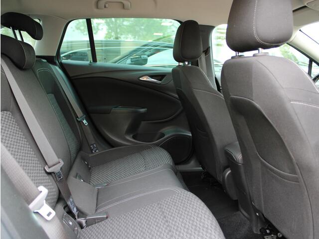 Opel ASTRA Sports Tourer 1.4 Online Edition | Navi / Climate / Cruise