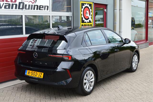 Opel ASTRA 1.2 Edition O.a: Clima, Navi, Carplay, Cruise, DAB, PDC, Rijklaar, Etc. All-in prijs!
