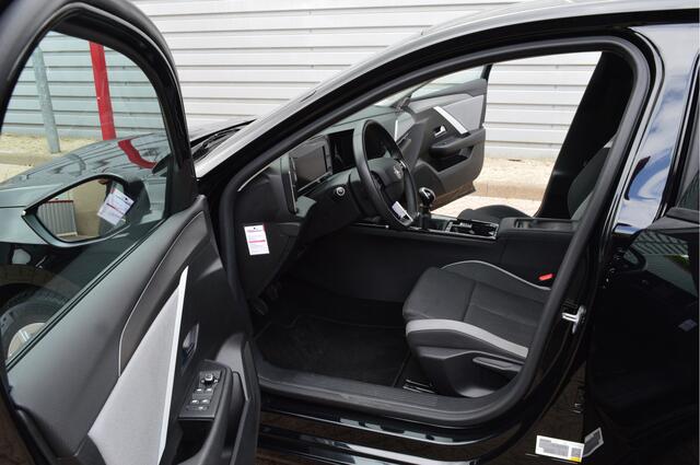 Opel ASTRA 1.2 Edition O.a: Clima, Navi, Carplay, Cruise, DAB, PDC, Rijklaar, Etc. All-in prijs!