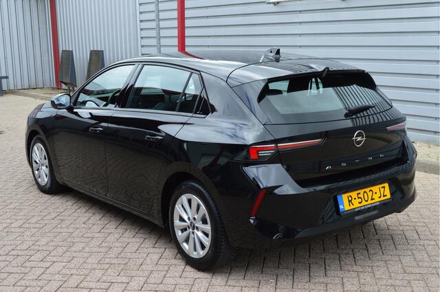 Opel ASTRA 1.2 Edition O.a: Clima, Navi, Carplay, Cruise, DAB, PDC, Rijklaar, Etc. All-in prijs!