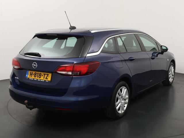 Opel ASTRA 1.2 Launch Ed.