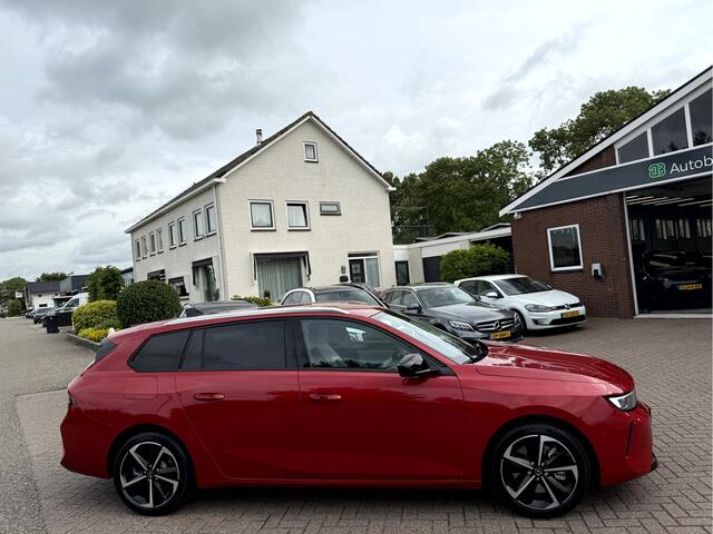 Opel ASTRA Sports Tourer 1.6 Turbo Hybrid Stoel/Stuur Verwarming, Camera, App Connect