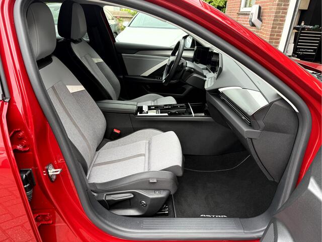 Opel ASTRA Sports Tourer 1.6 Turbo Hybrid Stoel/Stuur Verwarming, Camera, App Connect