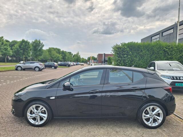 Opel ASTRA 1.2 Edition 130PK