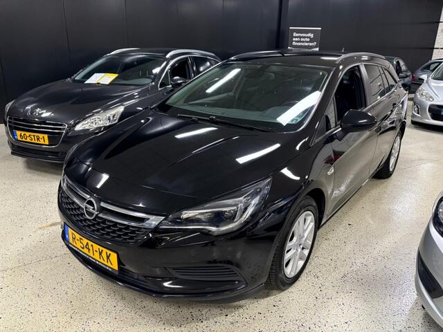 Opel ASTRA 1.6 CDTI ONLINE ED./ Airco / Cruise / Navi / afn.Trekhaak/ Bluetooth