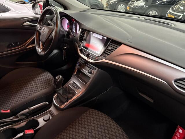 Opel ASTRA 1.6 CDTI ONLINE ED./ Airco / Cruise / Navi / afn.Trekhaak/ Bluetooth