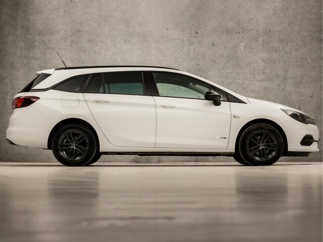 Opel ASTRA Sports Tourer 1.2 Design & Tech (APPLE CARPLAY, GROOT NAVI, CAMERA, ADAPTIVE CRUISE, LEDER, GETINT GLAS, SPORTSTOELEN, LED KOPLAMPEN, CRUISE, PARKEERSENSOREN, NIEUWE APK, NIEUWSTAAT)