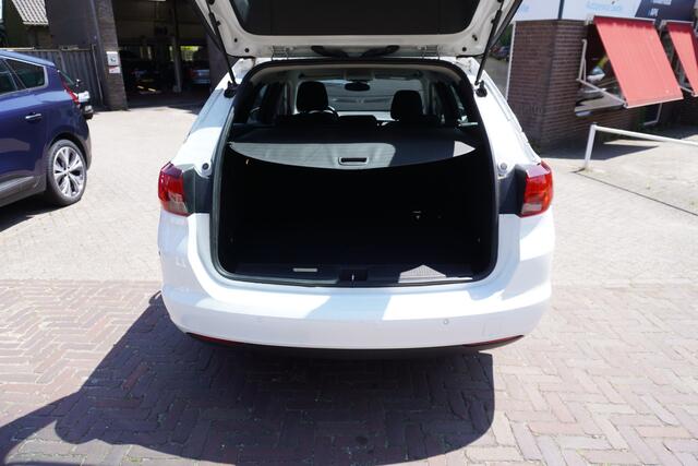 Opel ASTRA Sports Tourer 1.0 Turbo Business+ CRUISE NAVI