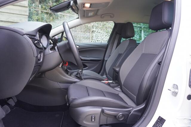 Opel ASTRA 1.2 Design & Tech Park. sensoren | Navigatie | CarPlay | Cruise
