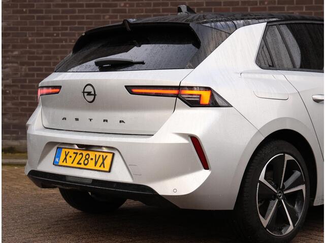 Opel ASTRA GS 130PK | AppleCarPlay/AndroidAuto | 360° Camera | Keyless entry & Start | Navigatie | Stoel/Stuur verwarmd | AGR Bestuurdersstoel | Adaptive CruiseControl | Two-Tone |