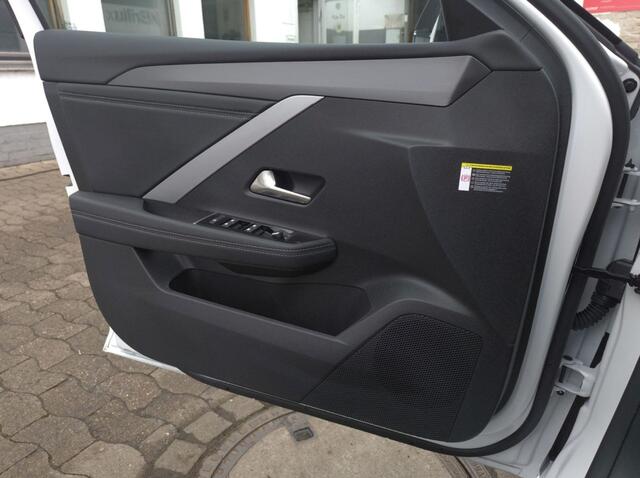 Opel ASTRA 1.2 Turbo GS Automaat ECC/Navi/Camera/Key less.