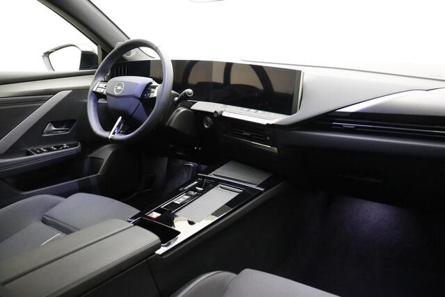 Opel ASTRA Sports Tourer 1.2 Turbo Hybrid GS Apple Carplay/Android Auto | Blackpack | Stoelverwarming/Stuurverwarming | AGR Comfortstoel | Climate Control | Parkeersensoren V+A | Parkeercamera V+A |