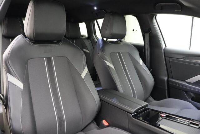 Opel ASTRA Sports Tourer 1.2 Turbo Hybrid GS Apple Carplay/Android Auto | Blackpack | Stoelverwarming/Stuurverwarming | AGR Comfortstoel | Climate Control | Parkeersensoren V+A | Parkeercamera V+A |