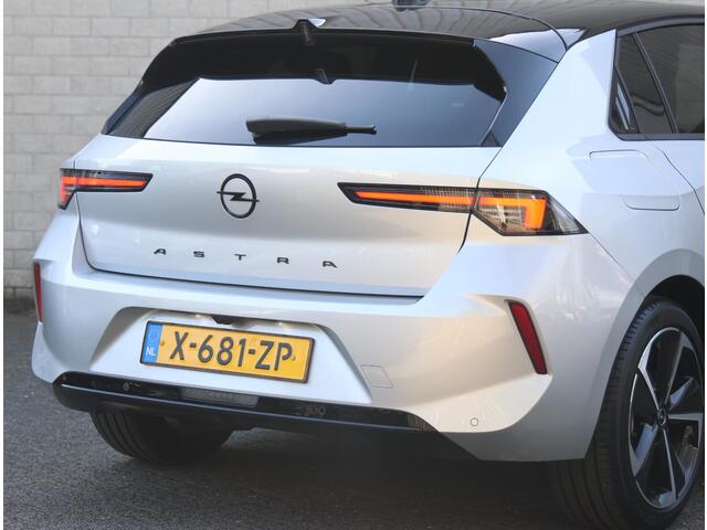 Opel ASTRA 130PK Turbo GS | AUTOMAAT | AppleCarPlay/AndroidAuto | 360° Camera | Keyless entry & Start | Navigatie | Stoel/Stuur verwarmd | AGR Bestuurdersstoel | Adaptive CruiseControl | Two-Tone |