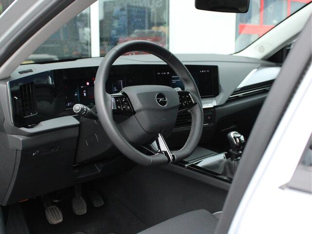 Opel ASTRA Sports Tourer 1.2 Level 2 Cruise en Climate Control, Parkeersensoren Voor en Achter, Navigatie