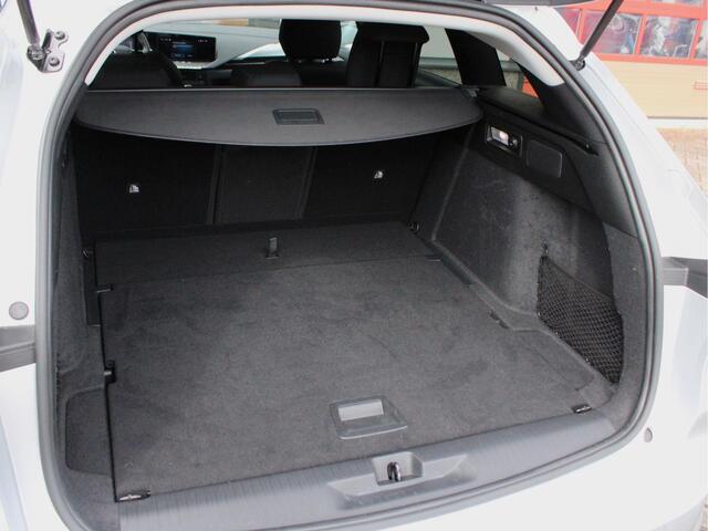 Opel ASTRA Sports Tourer 1.2 Level 2 Cruise en Climate Control, Parkeersensoren Voor en Achter, Navigatie