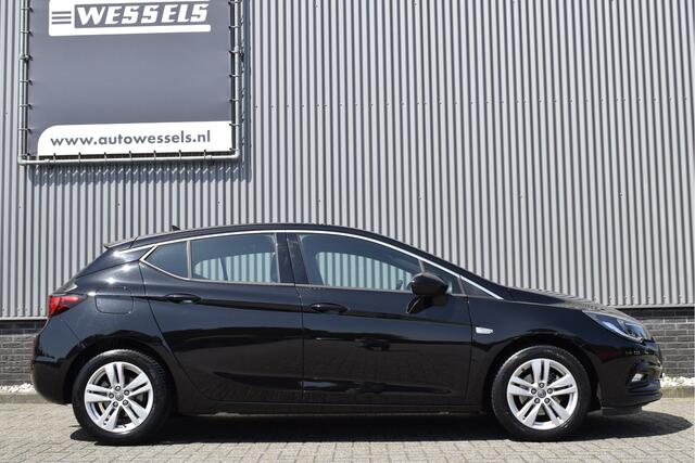 Opel ASTRA 1.4 Turbo 120 Jaar Edition 150PK, Adaptive cruise, Stoel/stuurverwarming, Camera