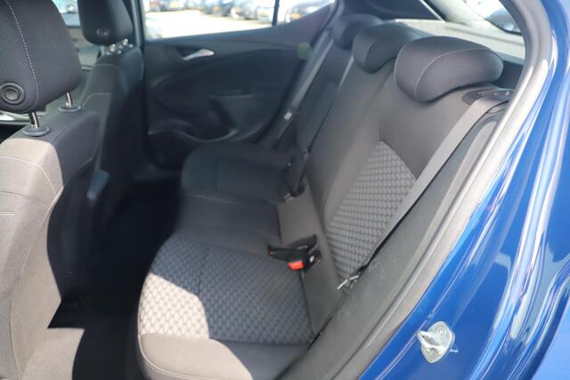 Opel ASTRA 1.2 Business Edition 110PK Navigatie Carplay Android Bluetooth Airco Cruise Control