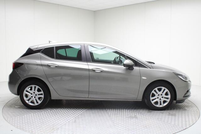 Opel ASTRA 1.6 CDTI Business+ | Dealer Onderhouden | Navi Full Map / PDC v&a / Bluetooth / Carplay / Climate /