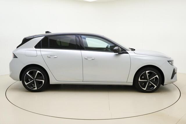 Opel ASTRA 1.2 Turbo Hybrid GS 136 PK Automaat | Navigatie | Camera | Stoel & Stuurverwarming | Keyless | Lichtmetalen velgen | Zwart dak | Extra getint glas