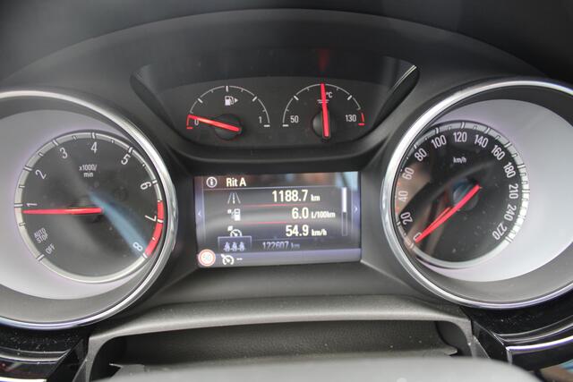 Opel ASTRA 1.4 Turbo Innovation | 150 PK | TREKHAAK | NAVIGATIE |