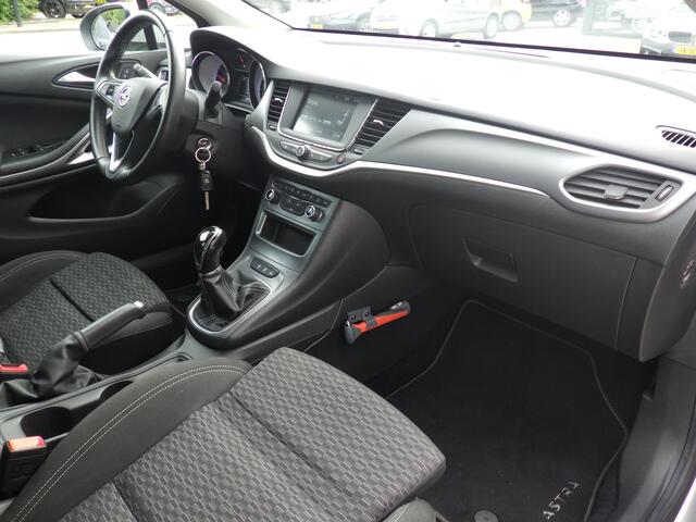 Opel ASTRA Sports Tourer 1.0 Turbo 120 Jaar Edition, Cruise, Navi, PDC!