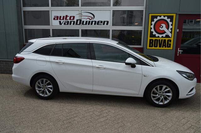 Opel ASTRA Sports Tourer 1.4 Turbo Business Executive O.a: Haak, PDC, Carplay, Clima, Navi, Cruise, Etc. All-in prijs!
