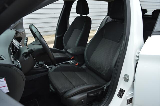 Opel ASTRA Sports Tourer 1.4 Turbo Business Executive O.a: Haak, PDC, Carplay, Clima, Navi, Cruise, Etc. All-in prijs!