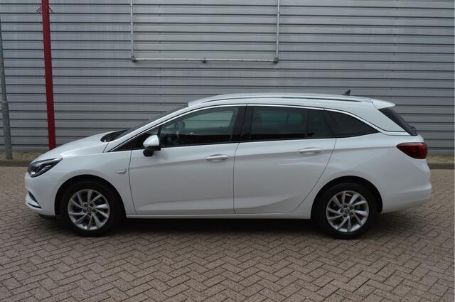 Opel ASTRA Sports Tourer 1.4 Turbo Business Executive O.a: Haak, PDC, Carplay, Clima, Navi, Cruise, Etc. All-in prijs!