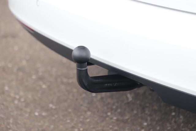 Opel ASTRA Sports Tourer 1.2 Business Edition 110PK Trekhaak Navigatie Carplay Android Clima Cruise Control