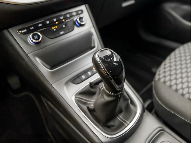 Opel ASTRA Sports Tourer 1.0 Online Edition (APPLE CARPLAY, NAVIGATIE, TREKHAAK, GETINT GLAS, CHROOM PAKKET, XENON, SPORTSTOELEN, BLUETOOTH, CRUISE CONTROL, NIEUWSTAAT)