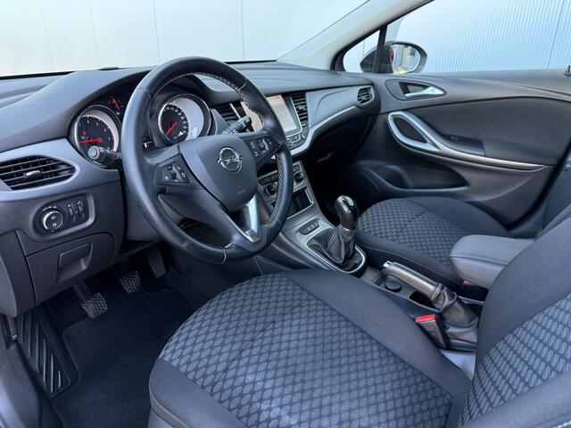 Opel ASTRA 1.4 Turbo Black Edition Carplay/Airco/17inch.