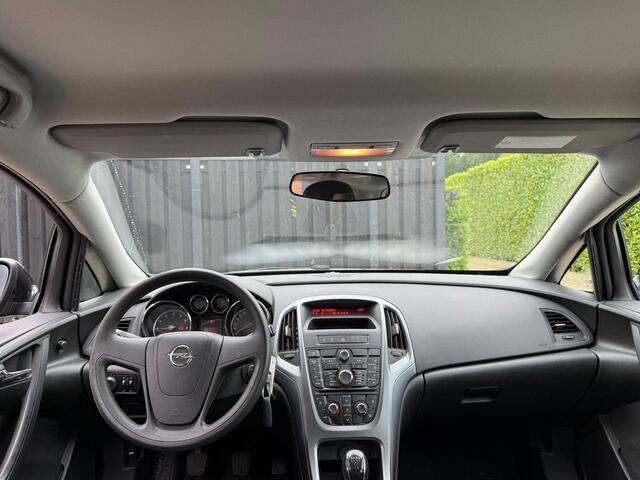 Opel ASTRA Sports Tourer 1.4 Trekhaak