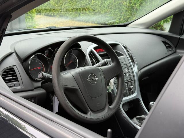 Opel ASTRA Sports Tourer 1.4 Trekhaak