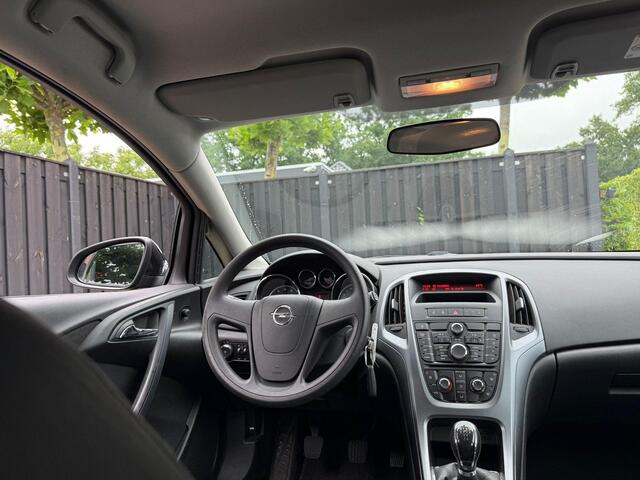 Opel ASTRA Sports Tourer 1.4 Trekhaak