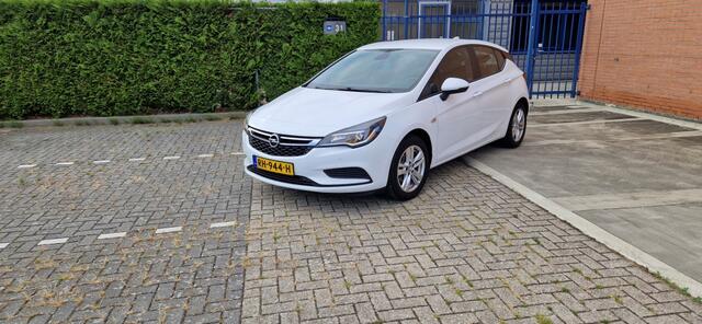 Opel ASTRA 1.4 Online Ed. Automaat