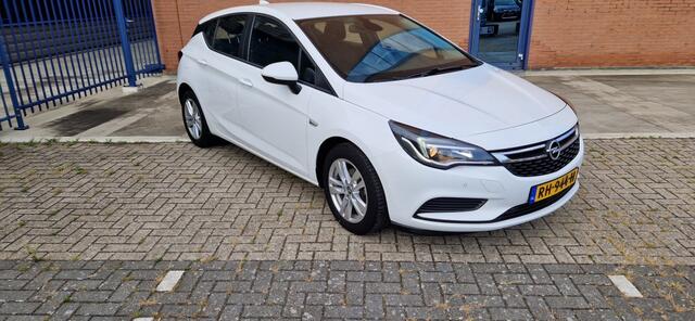 Opel ASTRA 1.4 Online Ed. Automaat