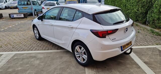 Opel ASTRA 1.4 Online Ed. Automaat
