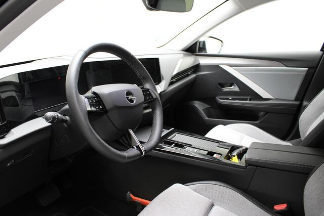 Opel ASTRA 1.2 Business Elegance | Automaat | afn. trekhaak | Camera + PDC v&a / AGR Stoelen / Keyless / Carplay / Navi / Blind Spot